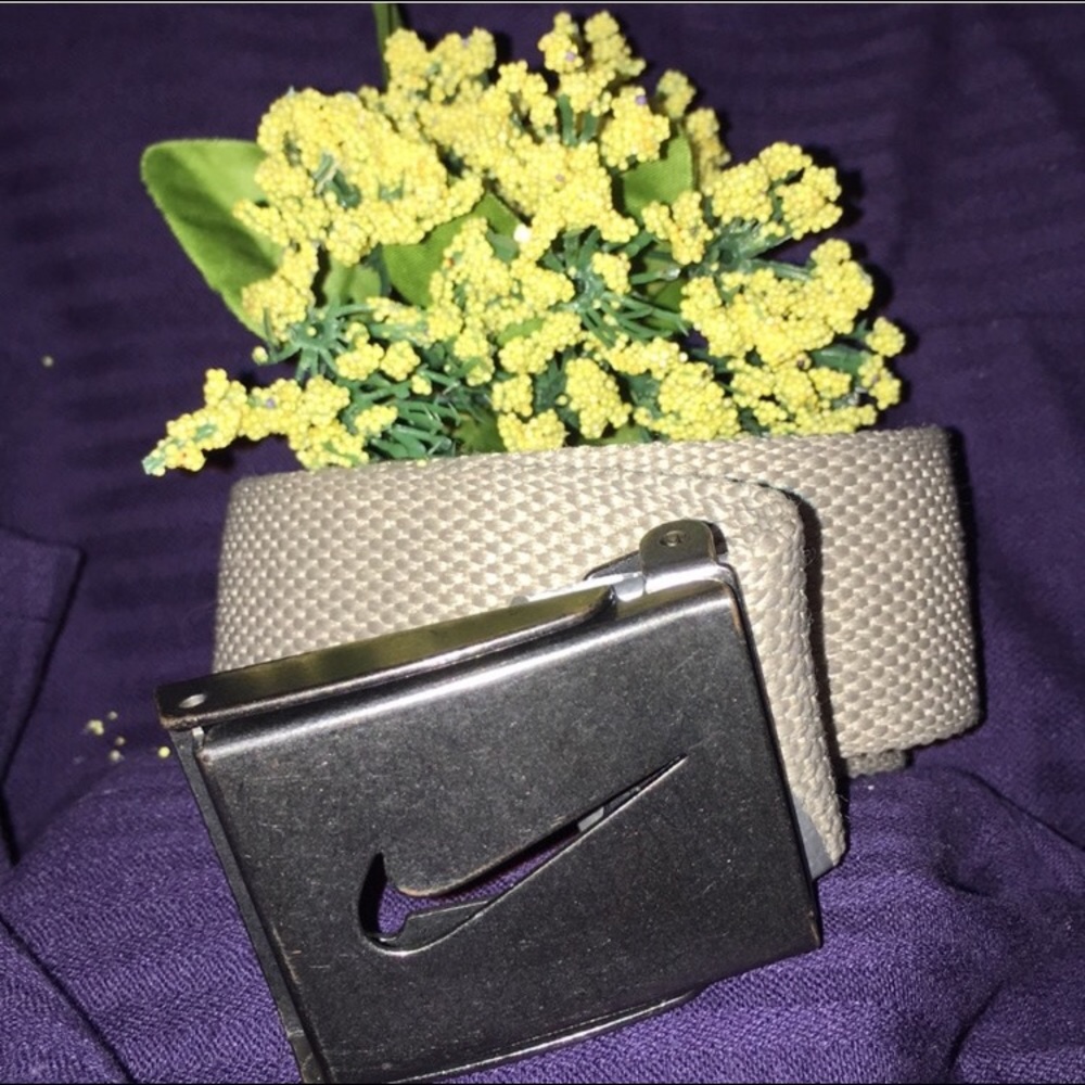 Nike Cream Canvas Belt